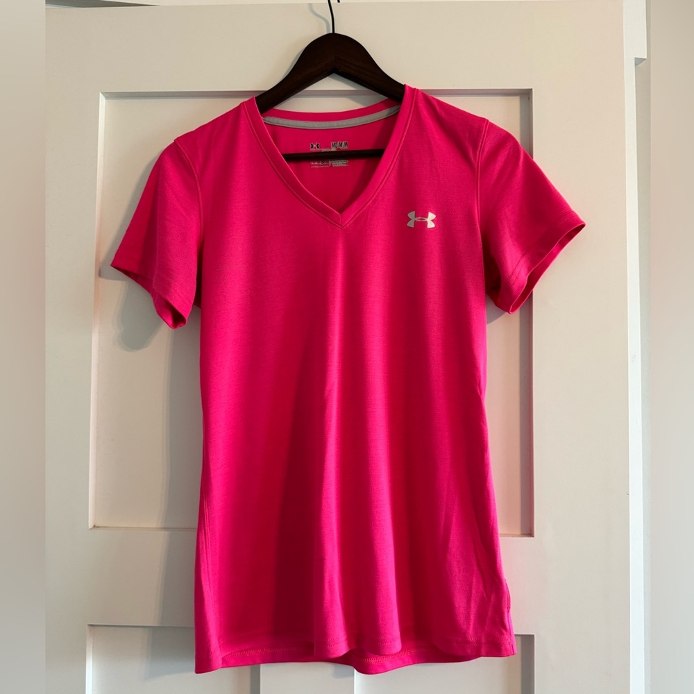 UA women’s shirt